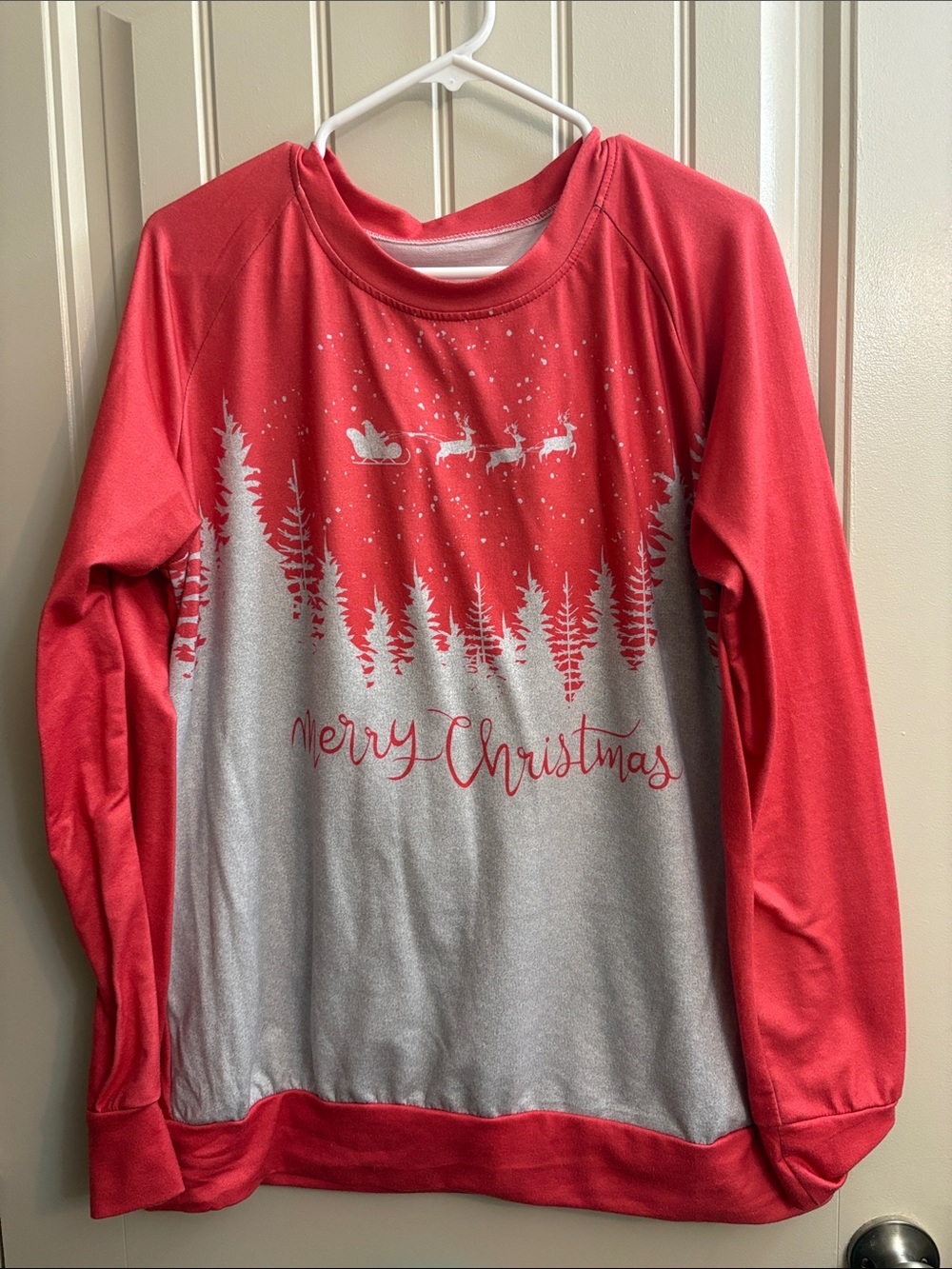 Merry Christmas Women’s Long Sleeve Holiday Top